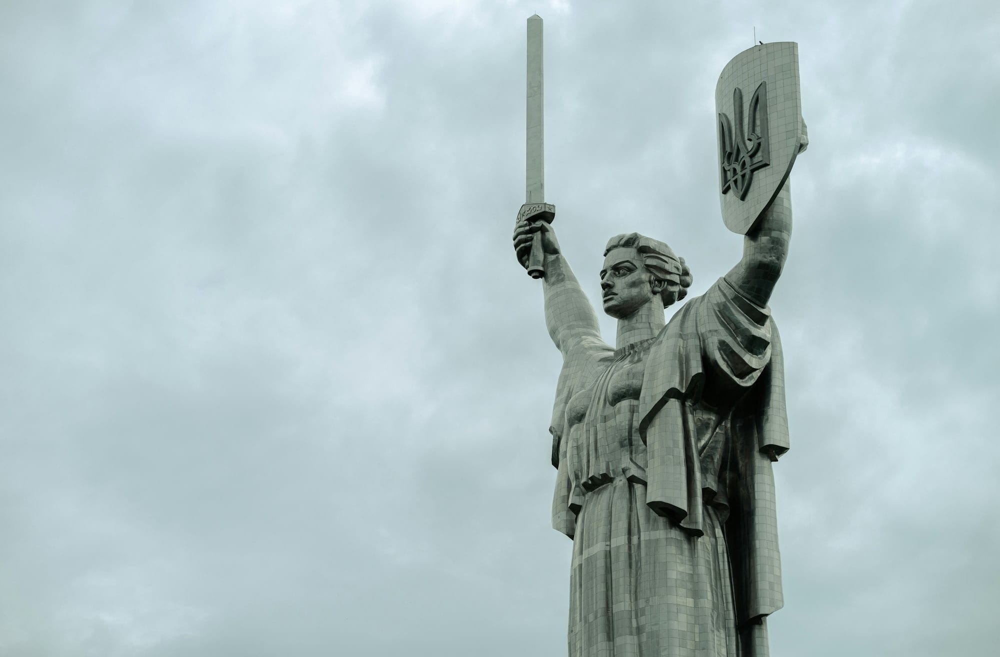 情報が偏る時代に、当事者側が情報を報道で説明できる仕組みを